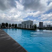 Tuan 2 balcony unit 2 carpark for sale 
