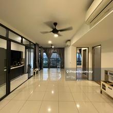 Actual unit / Swimming Pool & Klcc View