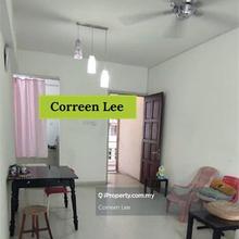 3 bedrooms with 1 car park