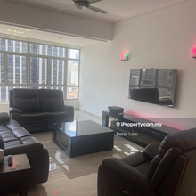 Recently renovated & refurbished unit