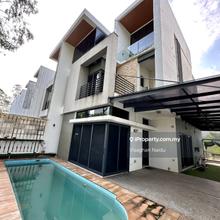 For Rent 3.5sty link house with private pool and private lift!