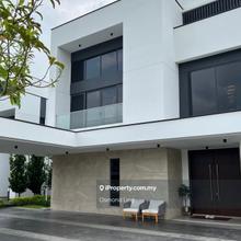 Seremban Size 2 Storey Corner Lot Lot size : 45 x 75 Last 3 Unit 