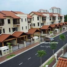 2.5 storey Landed Superlink House, walking distance to sjkc Lai Meng