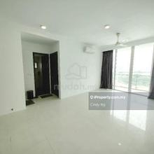 One Avenue Condo With 2 Car Park