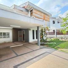 Semi-D walking distance to SRJK(C) Puay Chai & Playground