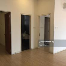 SOHO Unit For Sale !