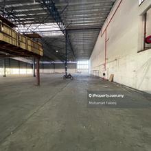 Big warehouse space, easy access, with cf