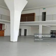 3.5 storey Commercial Buliding with Lift @ Seri Kembangan Rm43k
