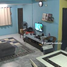 Renovated with kitchen cabinet & toll free to Cyberjaya & Putrajaya