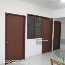 Sri Endah Flat @ Sri Petaling for Rent MYR 950 Only!!