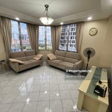 Fully renovated Fully Furnish 2 Carpark Kelana D'Putera available now