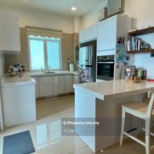 Amaya Saujana unit for sale