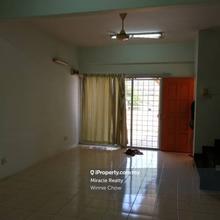 Terrace house for Sale