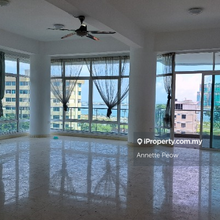H Residence near Gurney Drive, Condo with private lift
