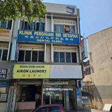 Near Highway, shops, restaurants