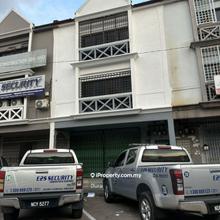 Tampoi 3 storey Shop Lot For Rent 