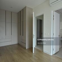 Private High End Residential, Spacious Layouts, 2 Min To Mid Valley!