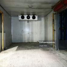 Warehouse and chiller room
