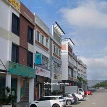 End lot -Facing Main Road -Unblock View -Freehold