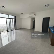 Altris 5 rooms 3 parking lots partly furnished