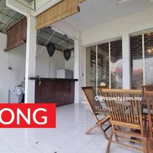 Tanjung Bungah seafront bungalow for Rent