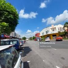 Freehold shop lot at Kota Kemuning rm1.2mil strategic and tenanted 