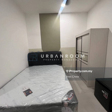 Yolo Signature Suite Medium room
