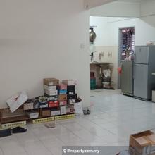 Walk distance to NSK & Giant & MRT, Strategic Location, Good Condition