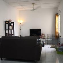 Upper Floor Townhouse (1sf Floor) Jalan Impian Indah 47000 Sg Buloh