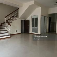 Excellent location , 2 Storey Freehold For Sale