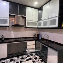 Duplex Unit - Fully furnished, move in condition 