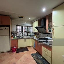 Terrace house for Sale