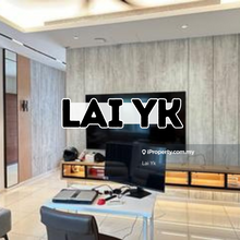 Short drive to Main Place, One City, Sunway University & Monash