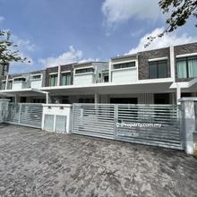Terrace house for Sale