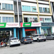 Ground floor shop walking distance to Ksl Mall Klang