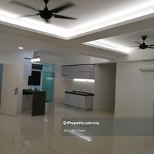 Starhill , 1715sf , fully renovation, 2 car park