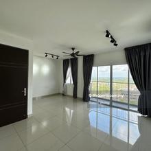 Corner unit Koi Prima Condo Puchong Taman Mas 100% full Loan Open View