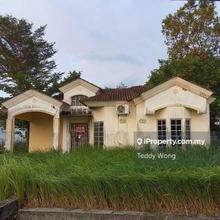 Pantai Sepang Putra 1 Sty Bungalow