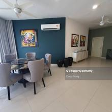 Spacious apartment with tasteful furnishing and breathtaking city view