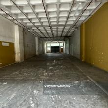 Kepong, Taman Bukit Maluri, Warehouse