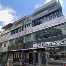 For Rent: End-lot Ground Floor Shop @ Ss 15 Subang Jaya