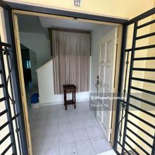 Austin Perdana Lake Palm Double Storey House for rent 