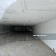 Bandar Puchong Jaya bukit jalil facing main road factory for rent