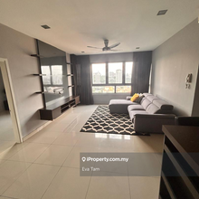 High Floor, Well Kept, Great Location & Community 