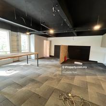 1st floor office,carpeted,vacant now,staircase no lift,the strand mall