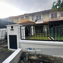 Rumah luas facing padang  22x70, teres 2 tingkat saujana utama 3