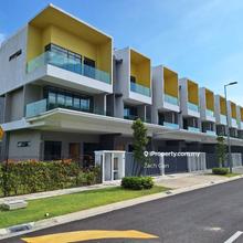 3-storey Semi D layout house at Puchong with amazing price !! 