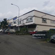 Corner lot, Freehold, 1.5 Storey Factory 
