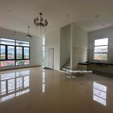 Hilltop Bungalow with freehold land