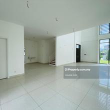 Worthbuying 3 Storey Bungalow House @Long Branch for Sale